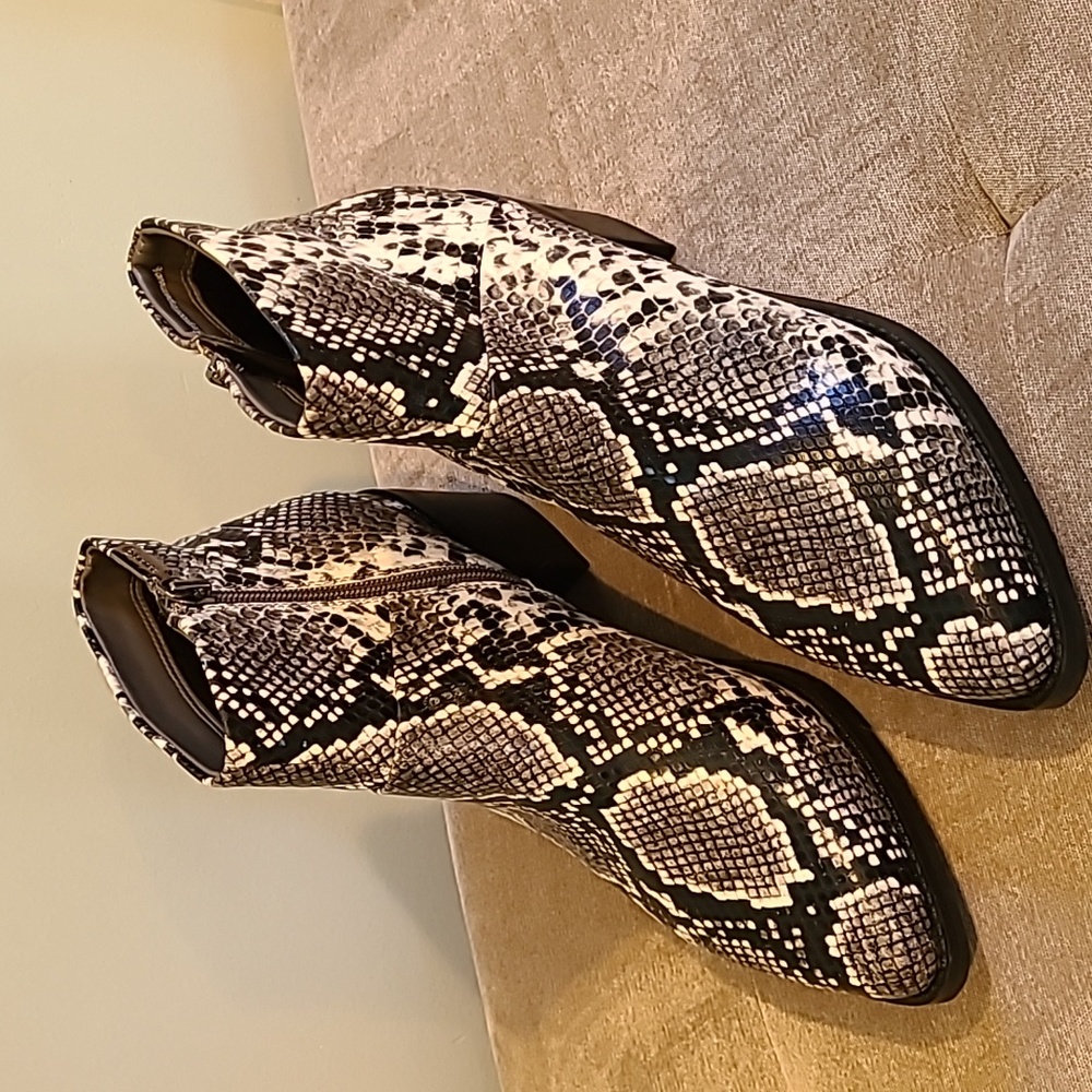 Blondo Boots size 9